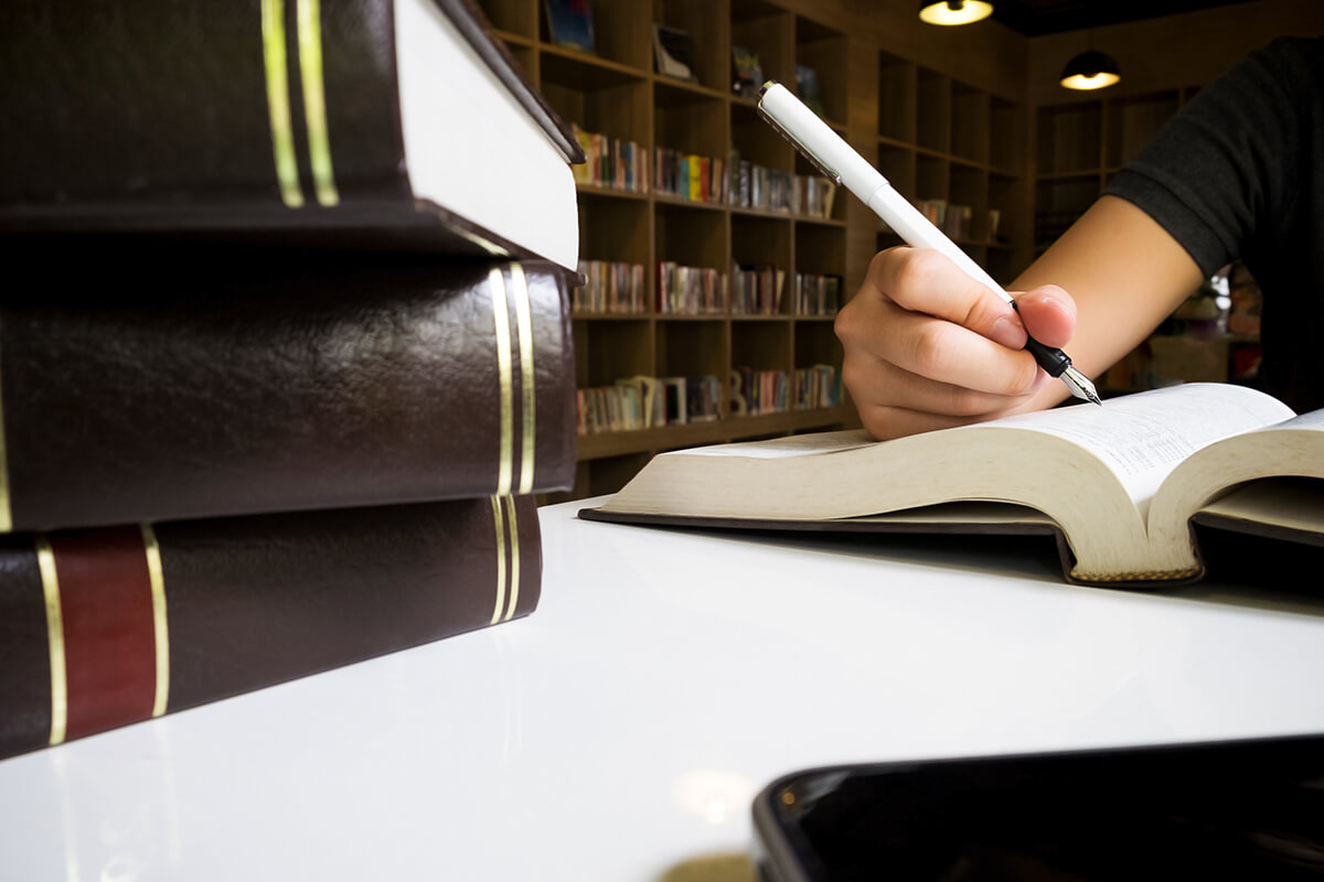 FSEK Kapsamında Eser Nedir ve Eser Sahibinin Hakları Nelerdir? 11 Eser Sahibinin Haklarının Devri ve Lisans (Ruhsat) Sözleşmeleri